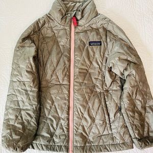 Patagonia girls’ nanopuff jacket, size S (7-8)